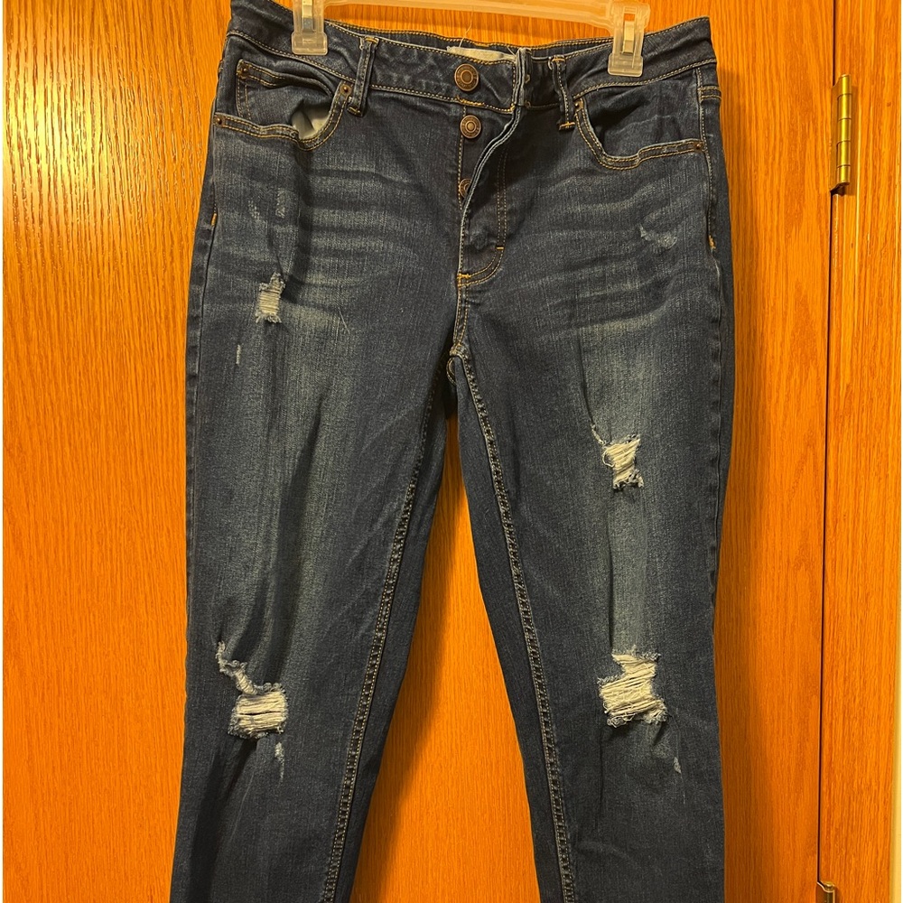 Maurices size 8 distressed button fly jeans